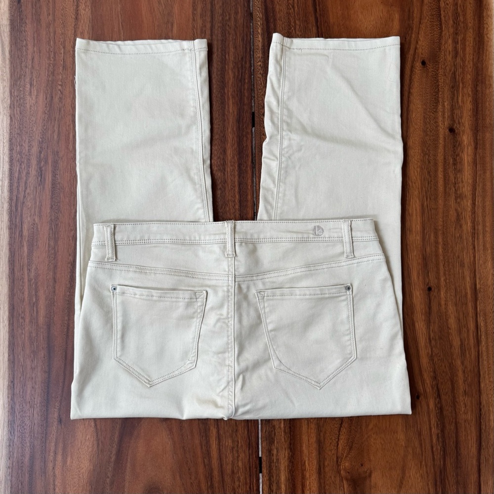 Kensie Straight-Leg Jeans